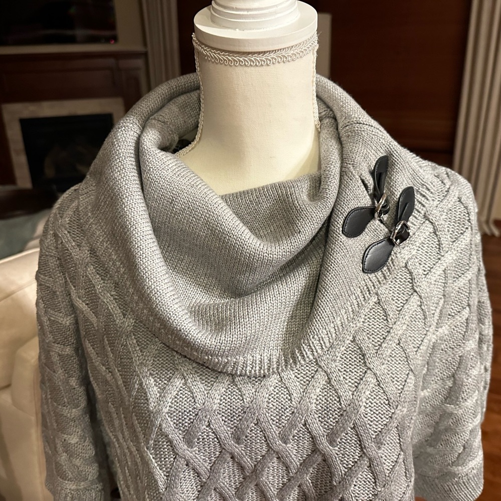 Gray sweater